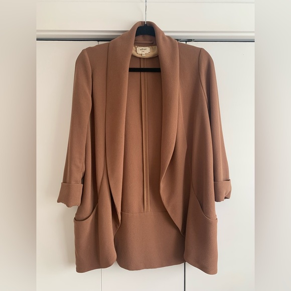 Aritzia Wilfred Crepe Blazer | Size 4 - Picture 1 of 3